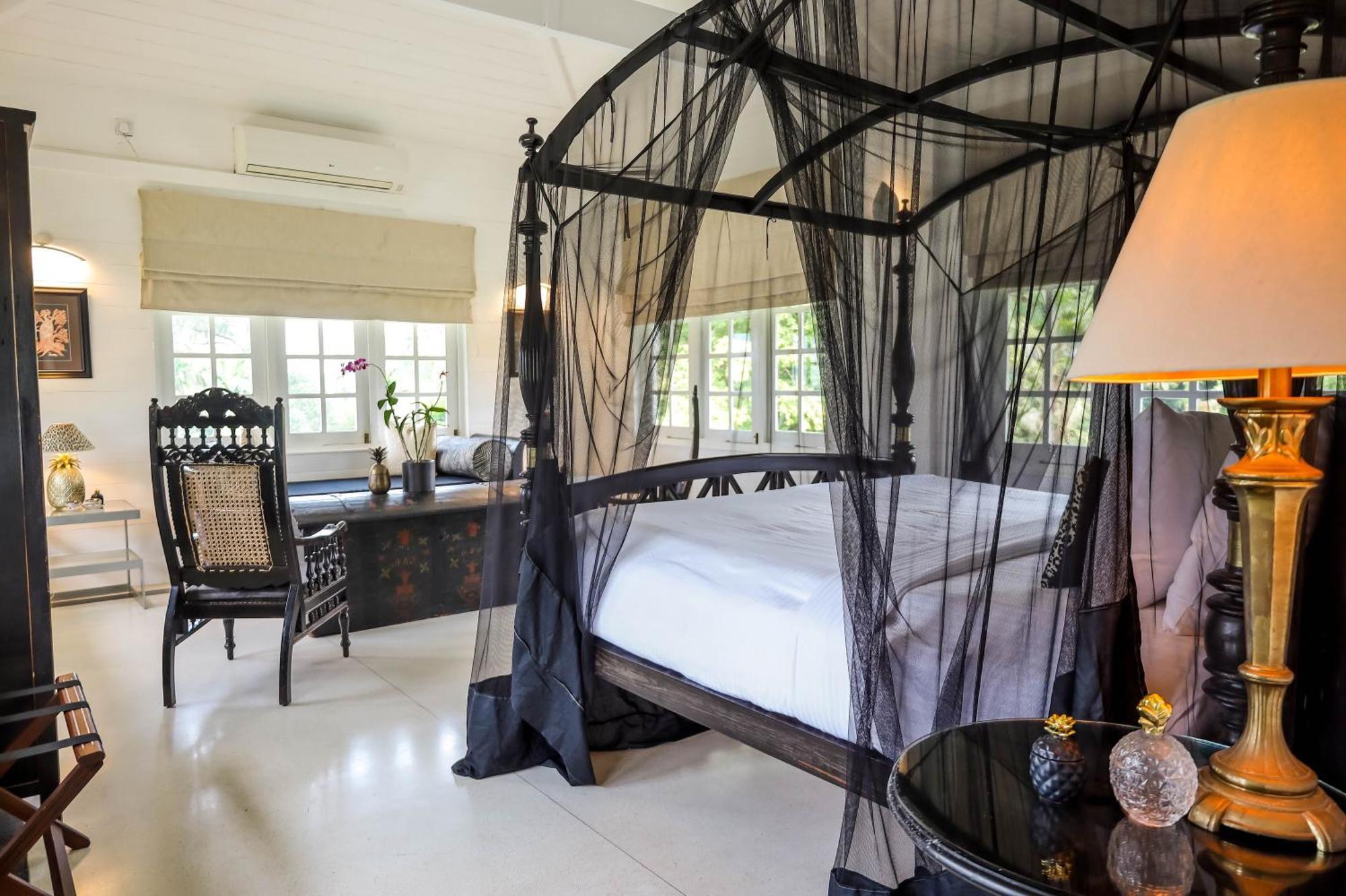 The Flame Tree Estate & Hotel Канди Номер фото